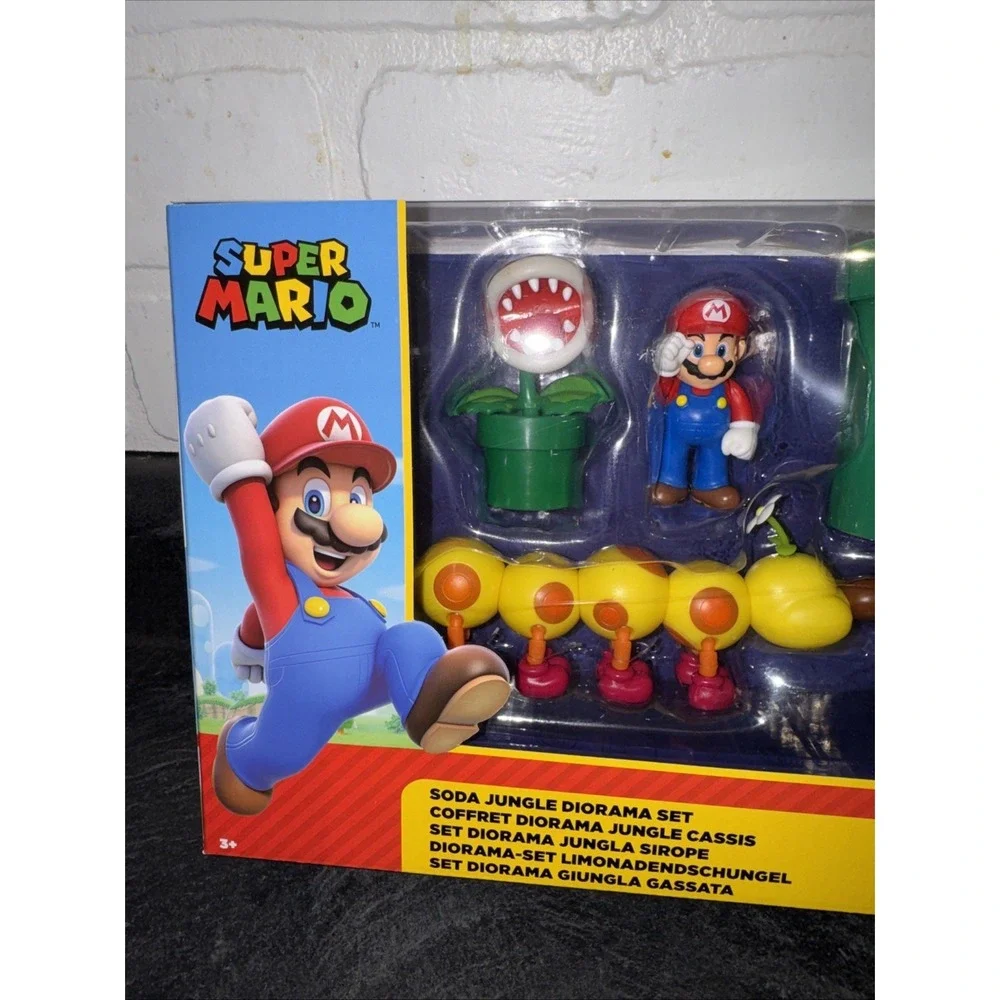 Super Mario Soda Jungle Diorama Set Mario Wiggler Piranha Plant Figures